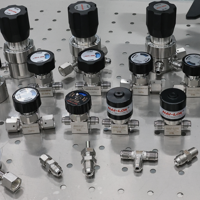 机器视觉检测设备,高分辨率摄像头对准工件,LED照明系统,精密测量仪器