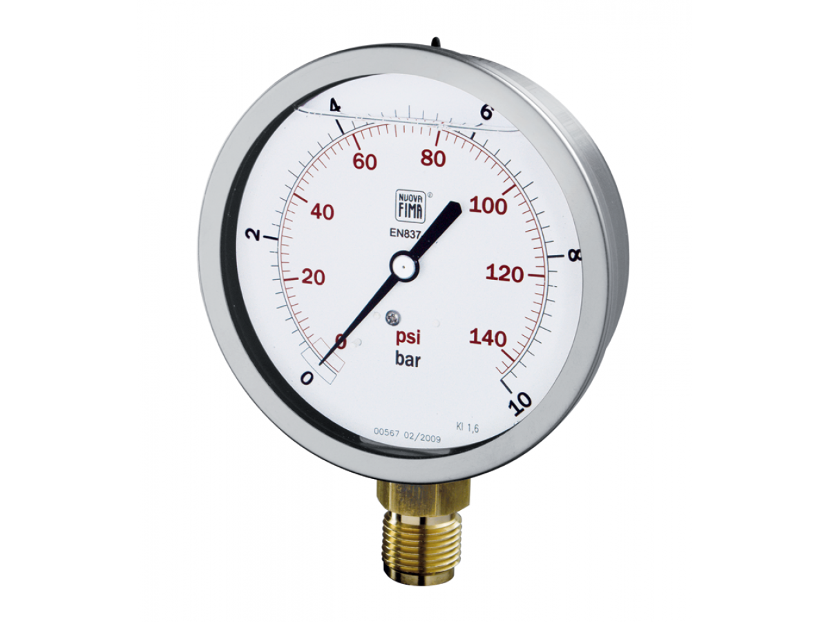 自动导引运输车AGV在仓库中行驶,激光导航系统,载有货物托盘,现代物流环境